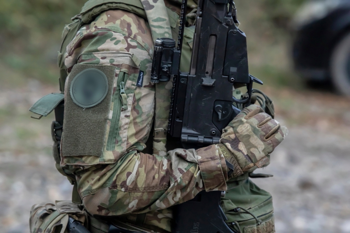 Slider-H762-7.jpg